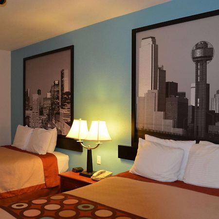 Отель Super 8 By Wyndham Austin/Airport South Экстерьер фото
