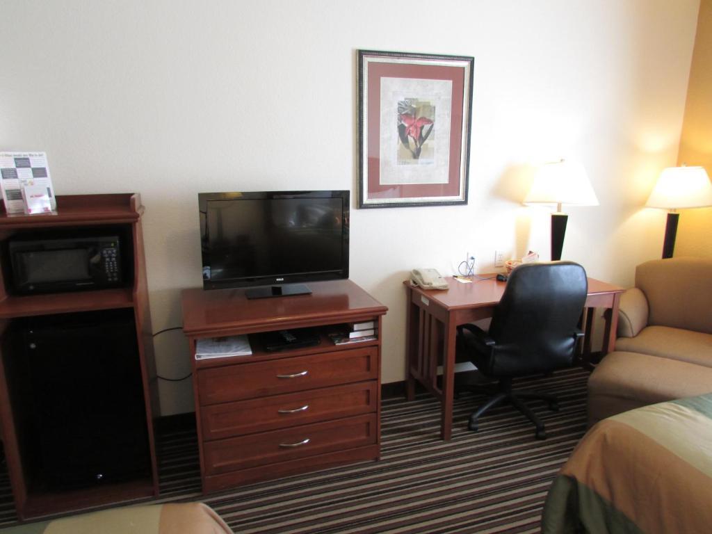 Отель Super 8 By Wyndham Austin/Airport South Номер фото